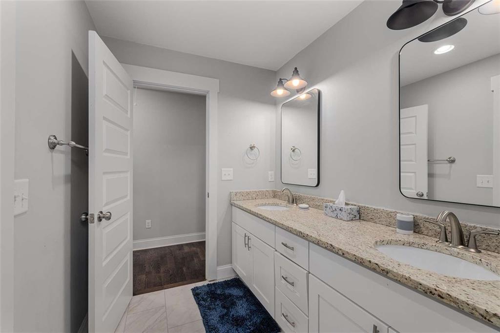 Woodland Hills - Residential