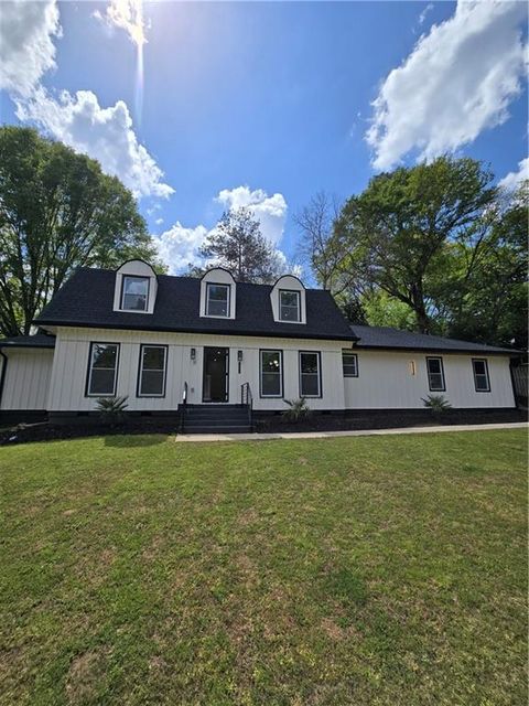Homes For Sale - 3832 Finger Creek<br/> Lilburn, GA 30047