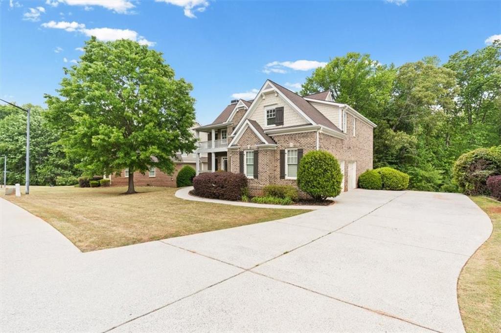 1183 Hillside Green Way