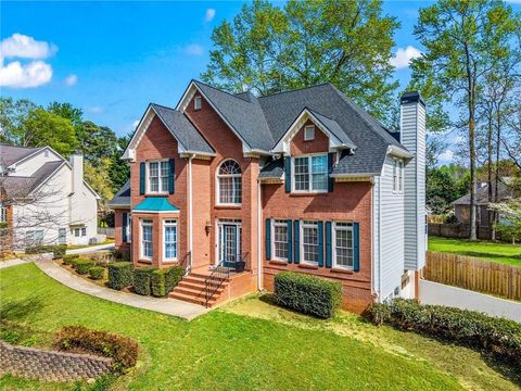 Homes For Sale - 4355 Chatuge Drive<br/> Buford, GA 30519