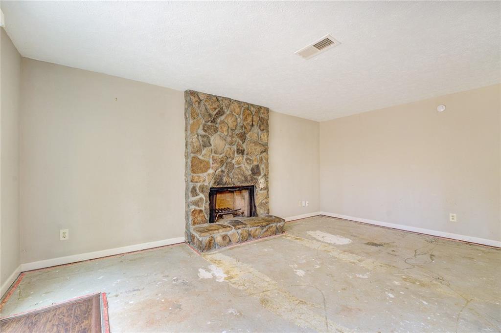 5267 Tasman Trail, Lithonia, Georgia image 4