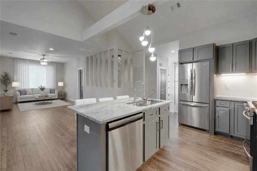 3336 Creatwood Trail SE