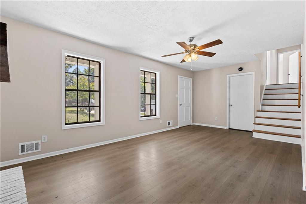 2350 Pine Stream Court