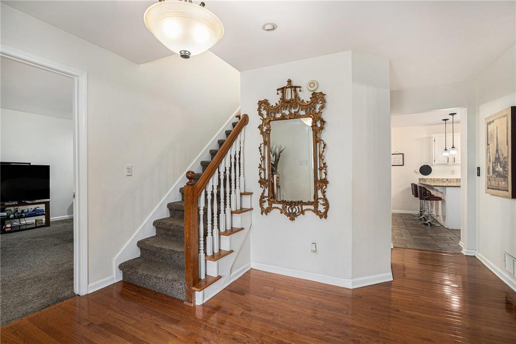 327 Swan Drive