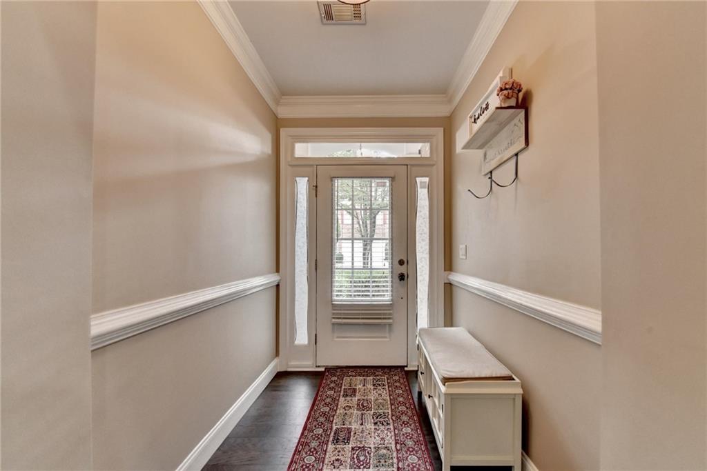 2515 Gadsen Walk