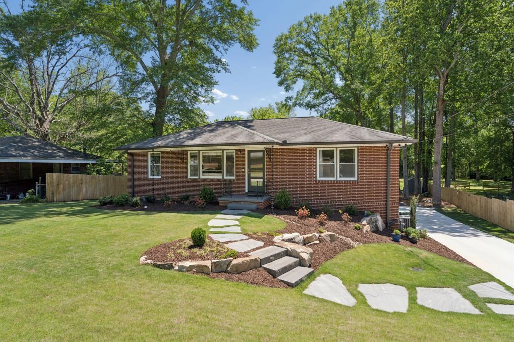 3306 Woodview Drive SE