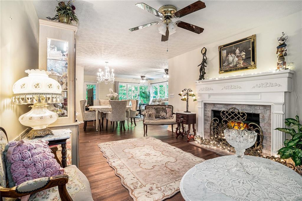 375 Buckwood Trail