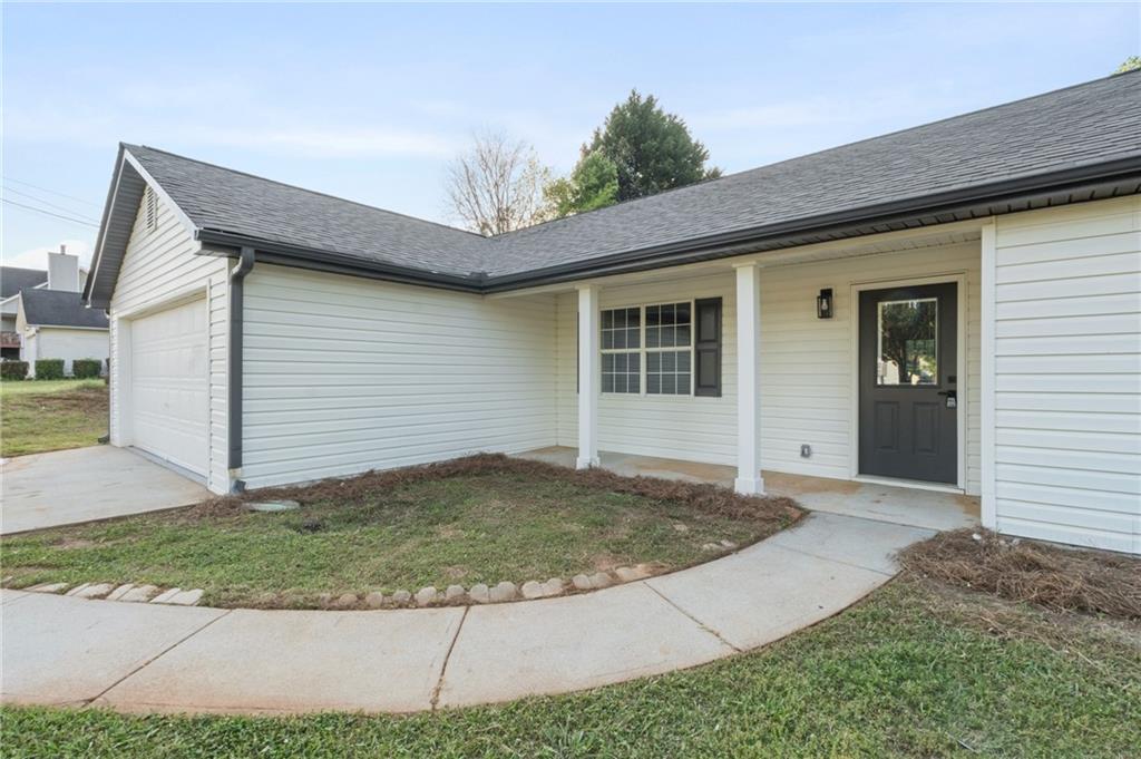 175 Cypress Drive, Covington, Georgia image 4