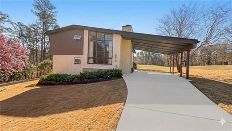 2213 Leafmore Drive Decatur GA 30033