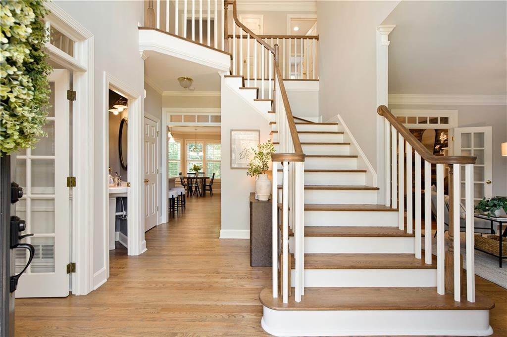 1175 Jennifer Oaks Drive