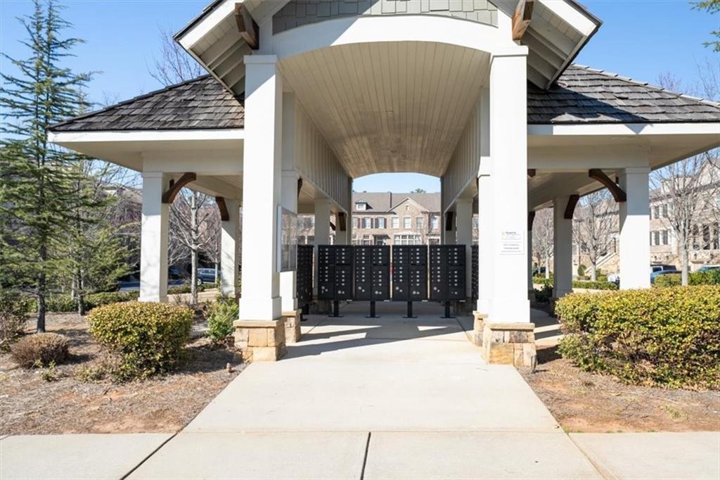 Cobblestone Manor - Residential