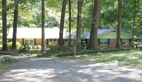 2350 Oxbow Circle Smoke Rise GA 30087