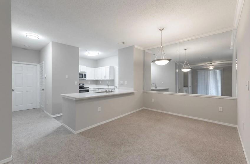 2158 Cumberland Parkway 03404