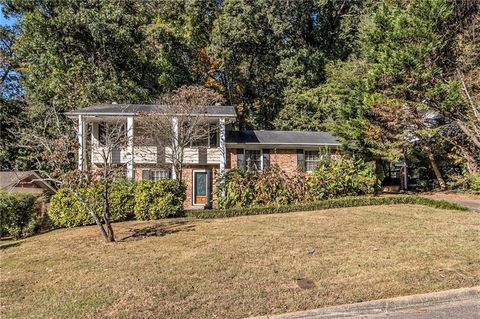 Homes For Sale - 2643 Casher Drive<br/> Dekalb County, Decatur, GA 30034