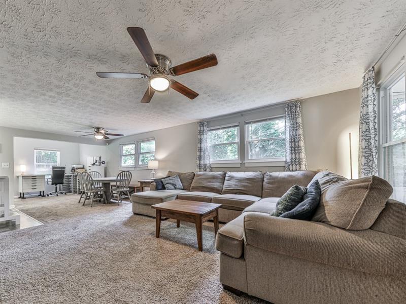 543 S Holly Springs Road