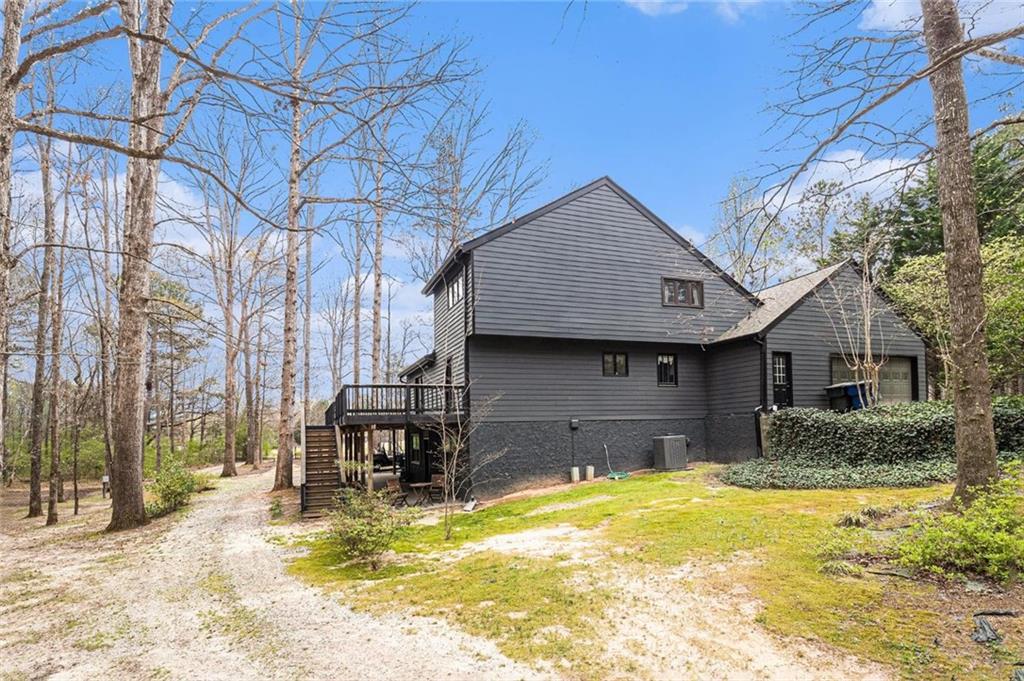 3341 Camelot Way, Loganville, Georgia image 3