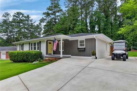 Homes For Sale - 4300 Lakeview Street<br/> Acworth, GA 30101