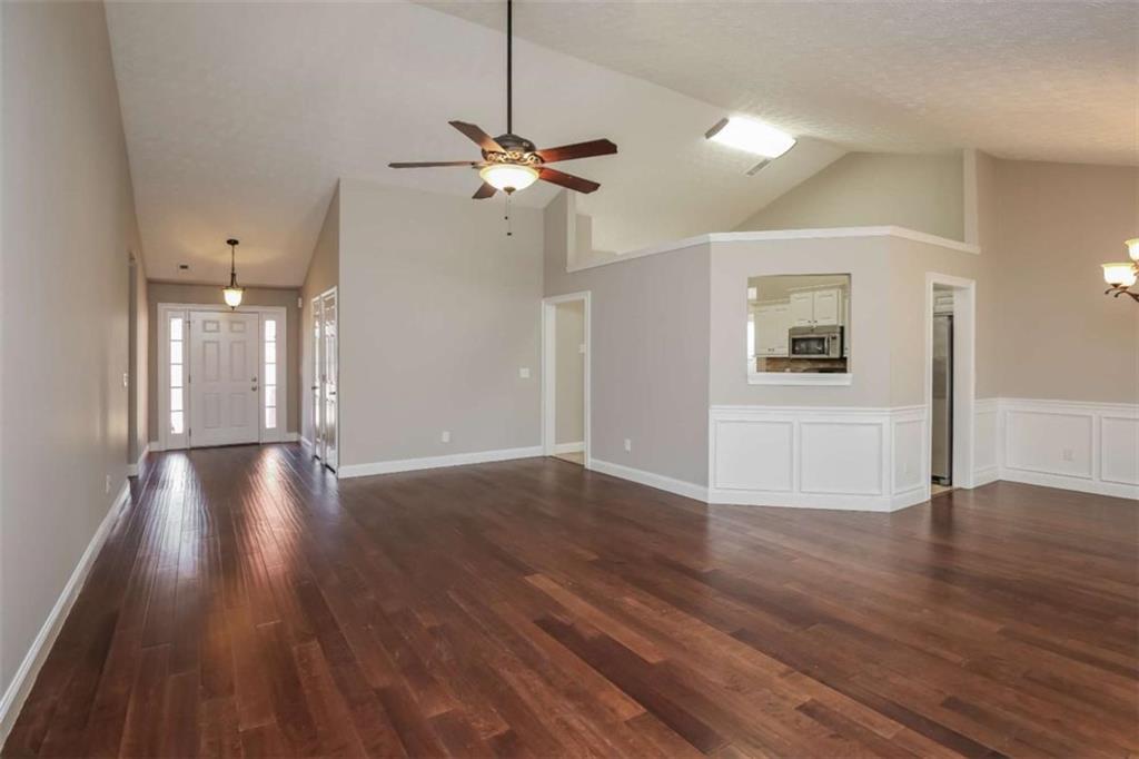 5382 Valley Forest Way