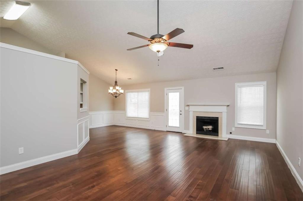5382 Valley Forest Way