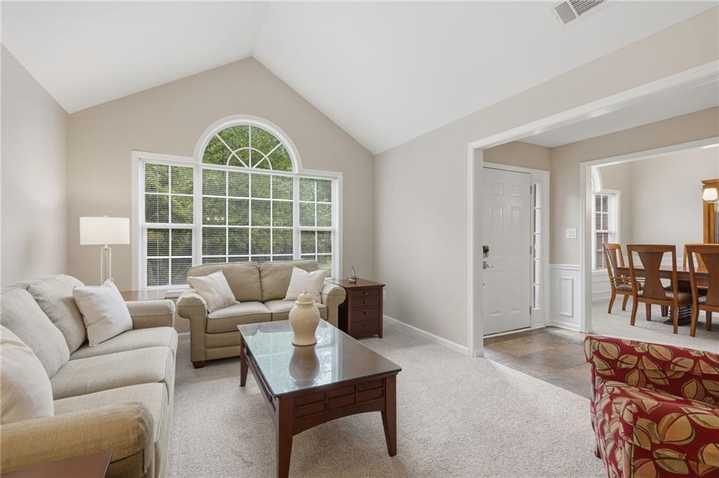 945 Landover Crossing