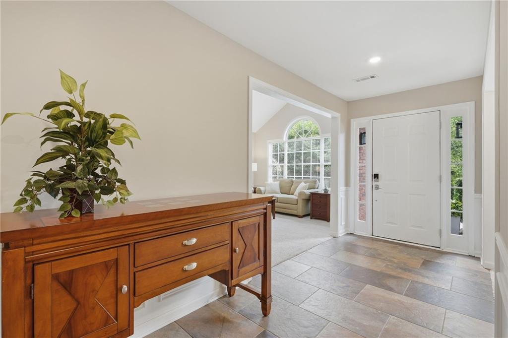 945 Landover Crossing