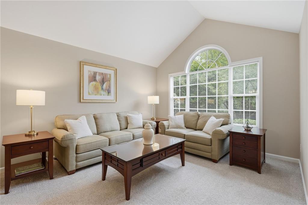 945 Landover Crossing