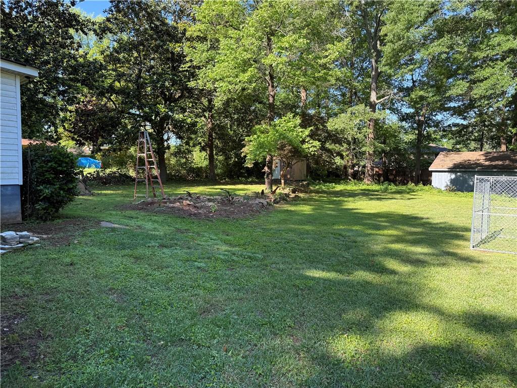 1215 Sheppard Place