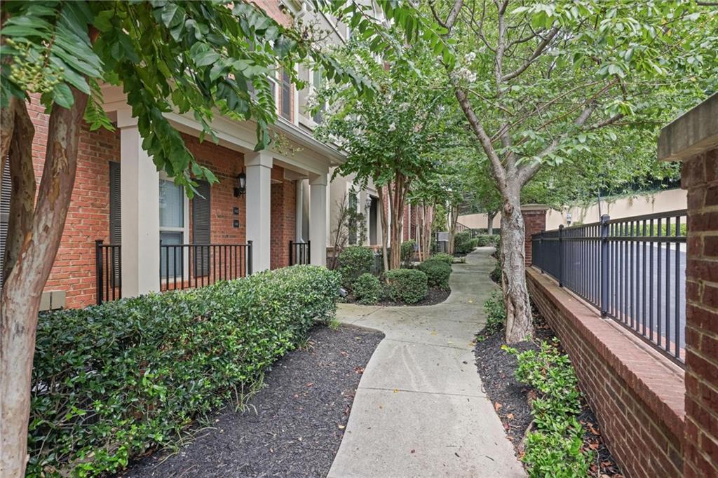 1132 Perimeter Walk