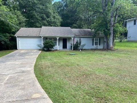 51 Hollyberry Court Dallas GA 30157