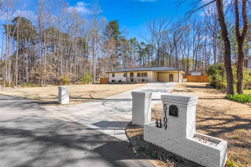 5109 Dogwood Hills Drive