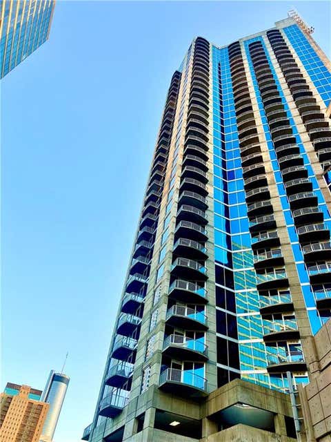 Condo For Sale - 400 W Peachtree Street #1804<br/> Fulton County, Atlanta, GA 30308