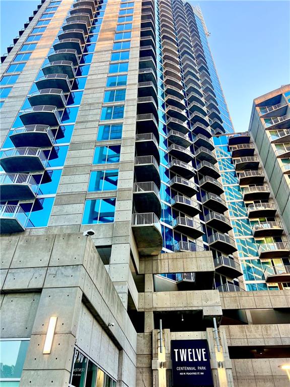 400 W Peachtree Street NW 1804