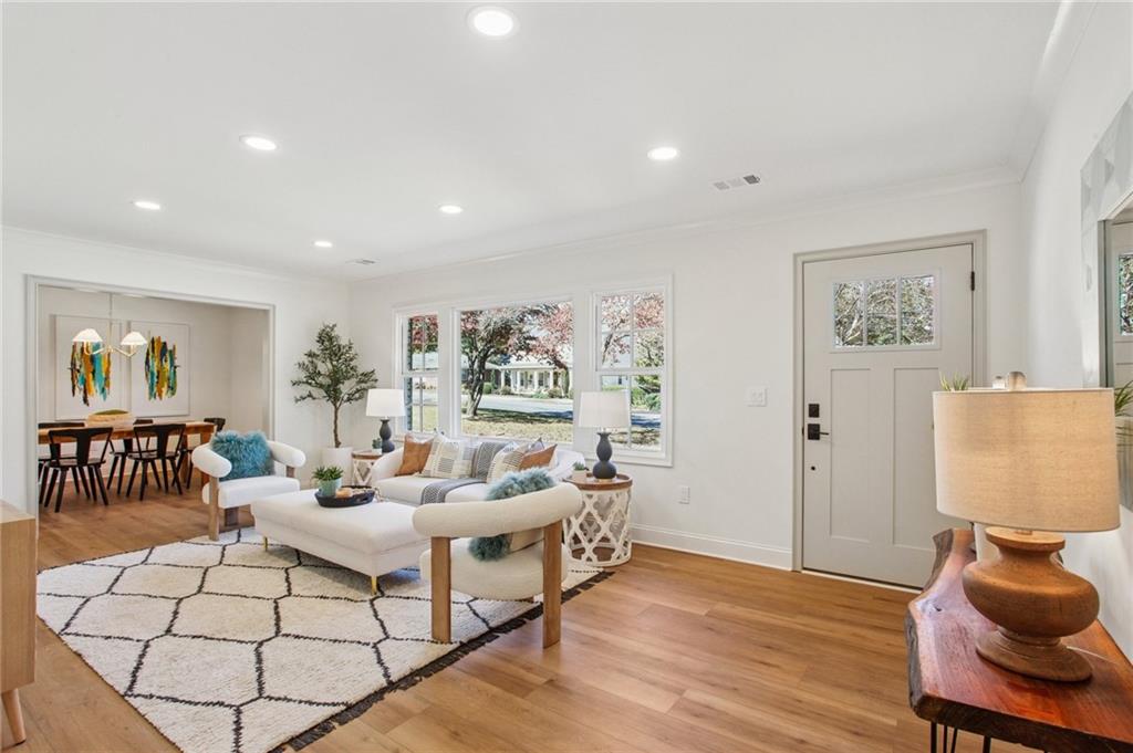 286 Sequoia Drive NE