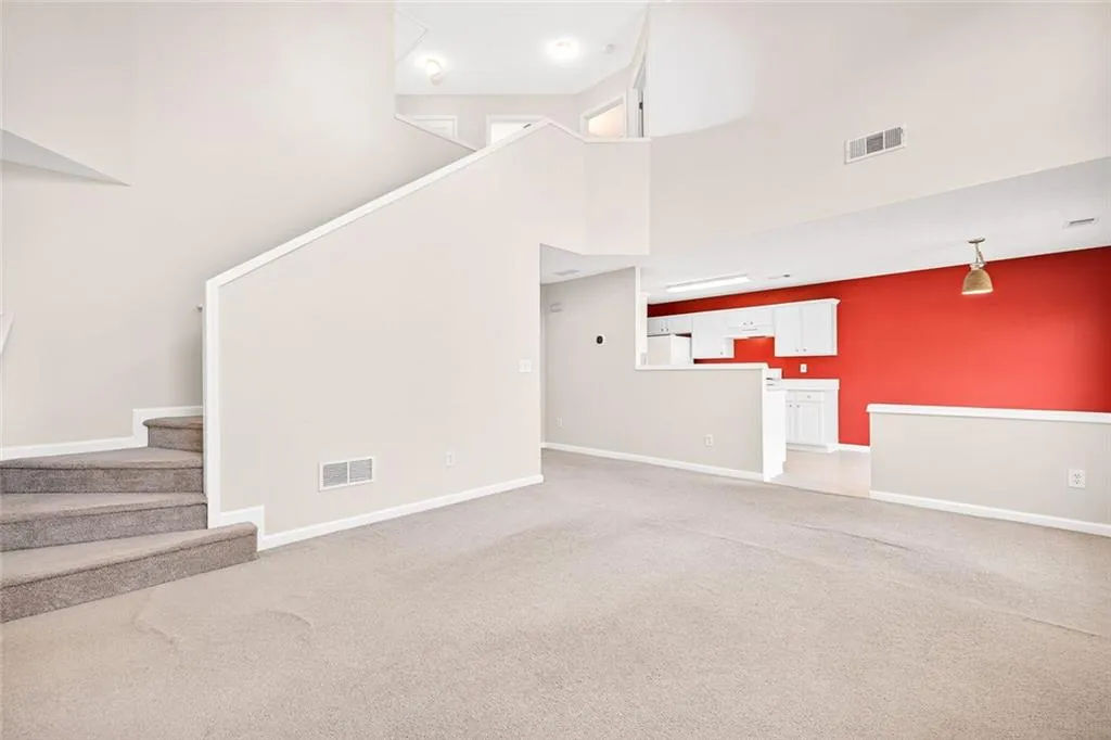 Cumming, Georgia 30040, United States, 3 Bedrooms Bedrooms, ,3 BathroomsBathrooms,Residential,Active,210423