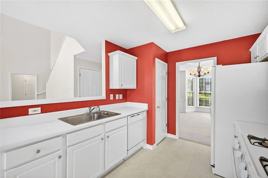 Cumming, Georgia 30040, United States, 3 Bedrooms Bedrooms, ,3 BathroomsBathrooms,Residential,Active,210423