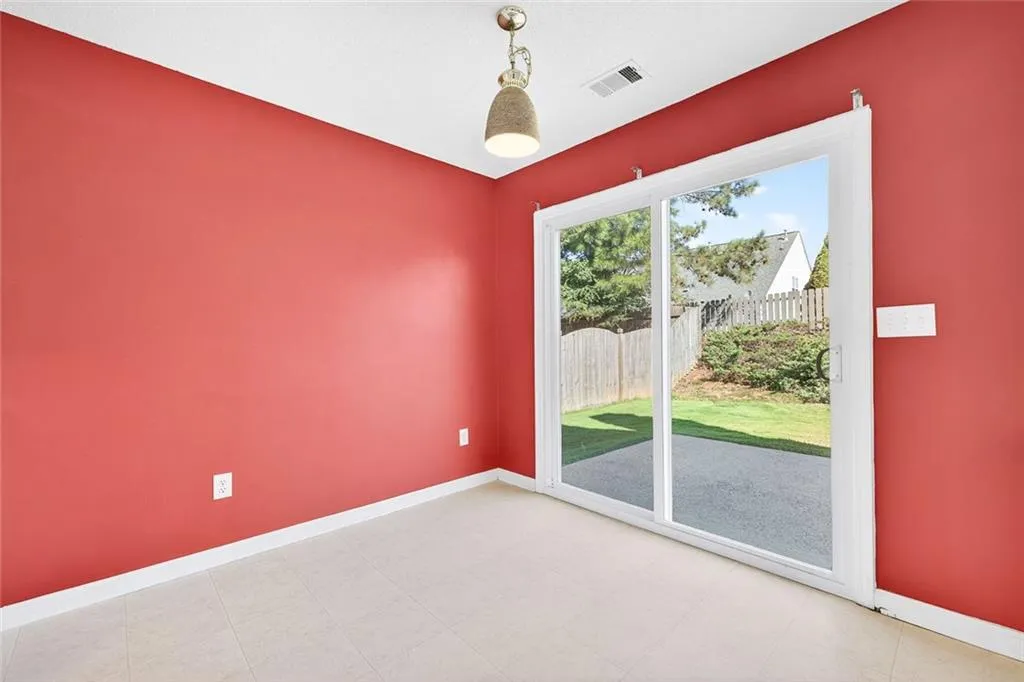 Cumming, Georgia 30040, United States, 3 Bedrooms Bedrooms, ,3 BathroomsBathrooms,Residential,Active,210423