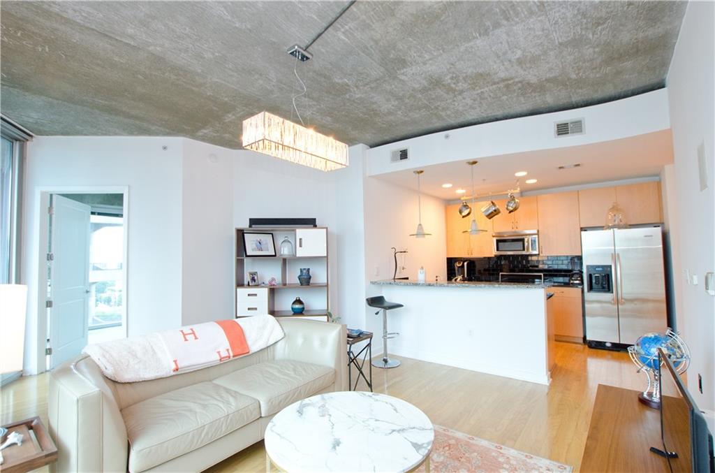 400 W Peachtree Street NW 1713