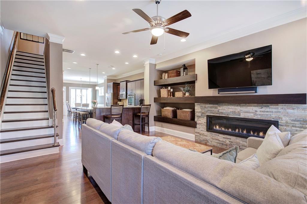 3625 Brookleigh Lane NE