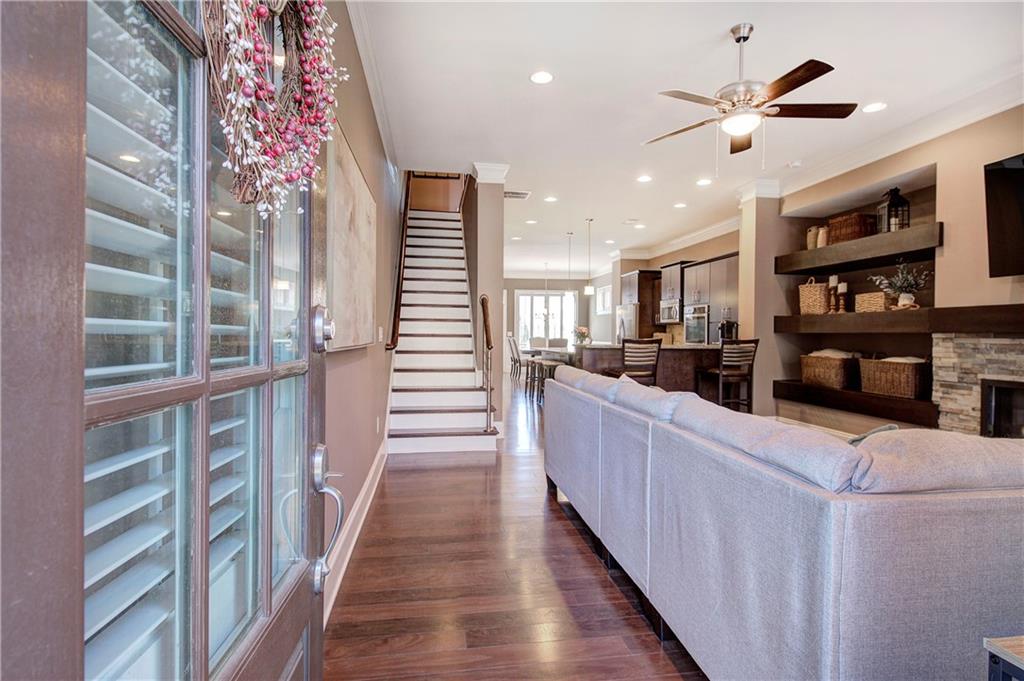 3625 Brookleigh Lane NE