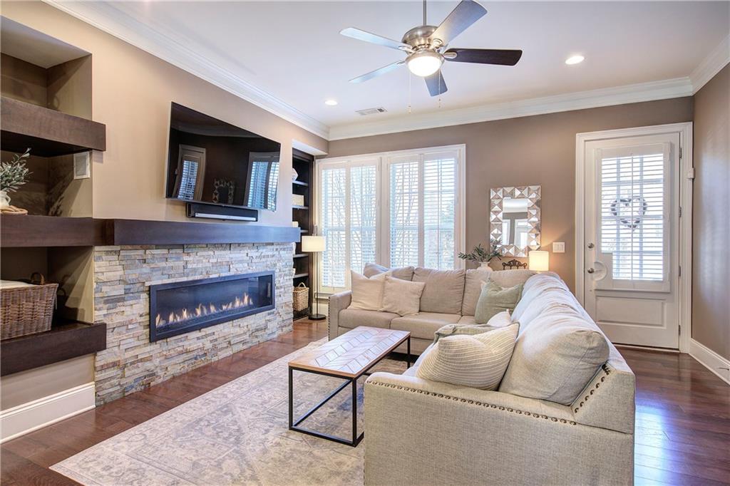 3625 Brookleigh Lane NE