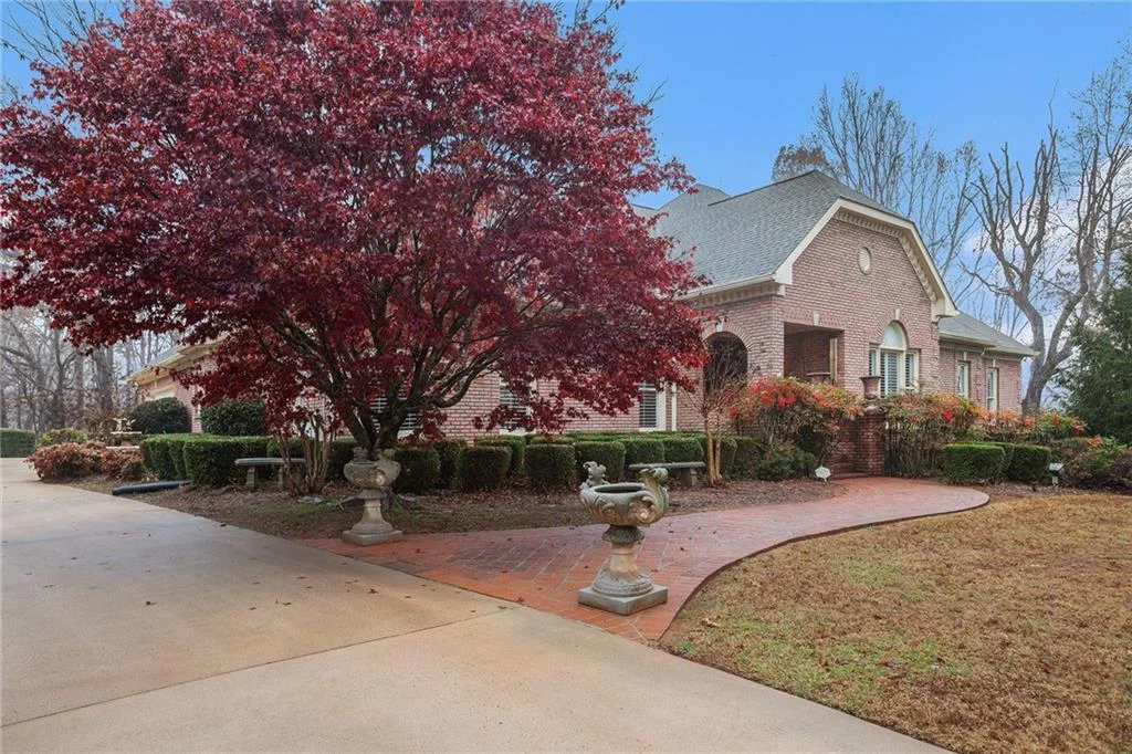 122 Tara Drive