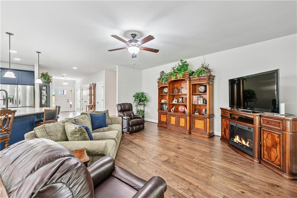 958 High Shoal Drive