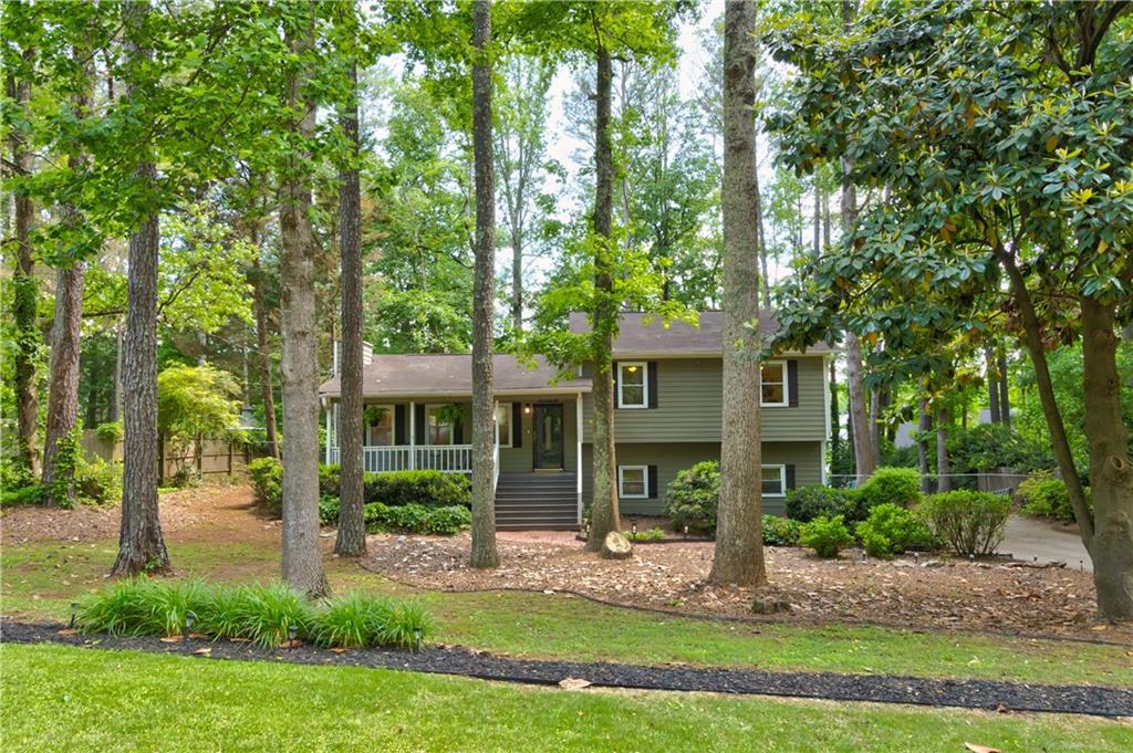 944 Hardy Circle, Dallas, Georgia image 2