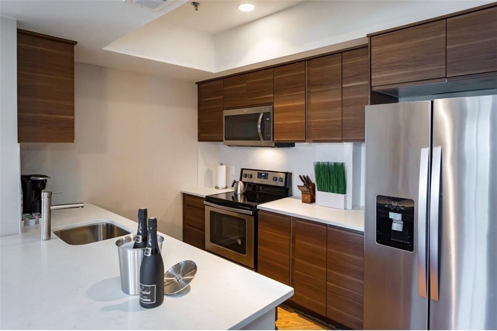 2161 Peachtree Road NE 605