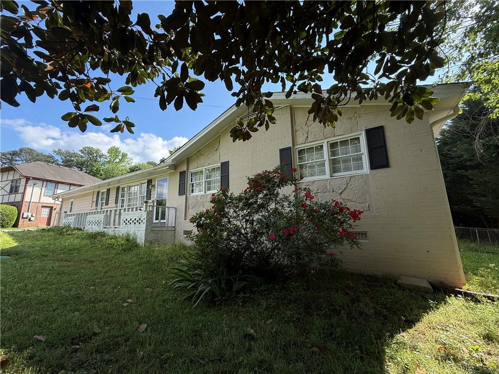 237 Sandra Drive, Lilburn, Georgia image 2