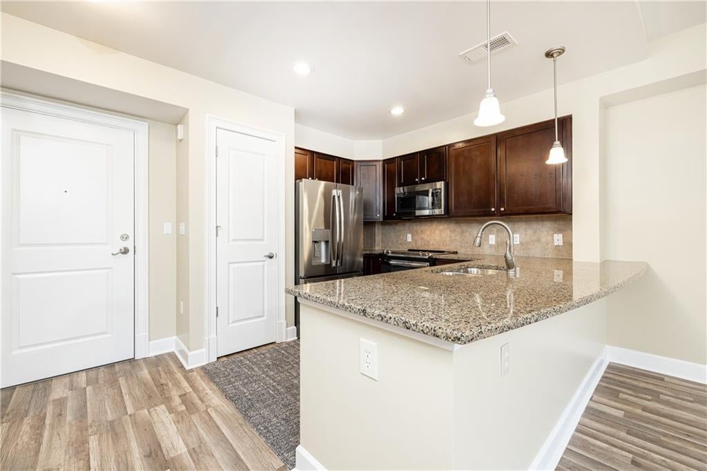 200 River Vista Drive 506