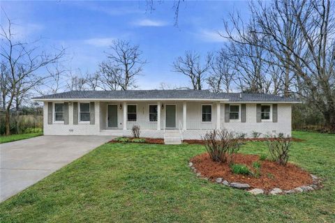 6122 Hillpine Drive Douglasville GA 30135