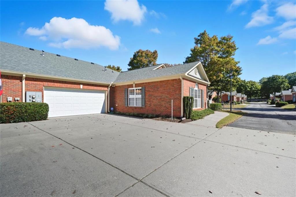 119 Holiday Road 201