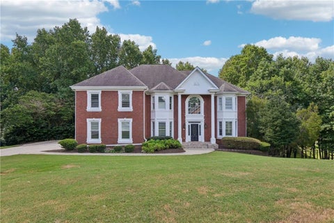 Homes For Sale - 2745 Kensington Court<br/> Cumming, GA 30041