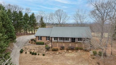 A home in Demorest